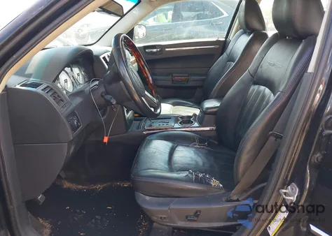 2009 Chrysler 300C Hemi из США, поврежденный, VIN 2C3KA63T89H580741